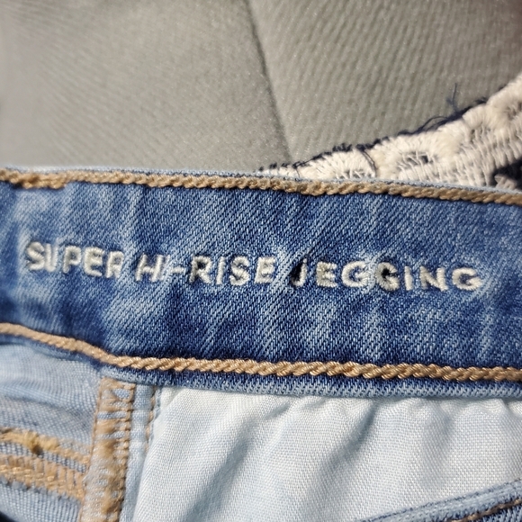 American Eagle Super High-Rise Jegging Medium Wash Next Level Size 00 X-Short - Picture 7 of 8